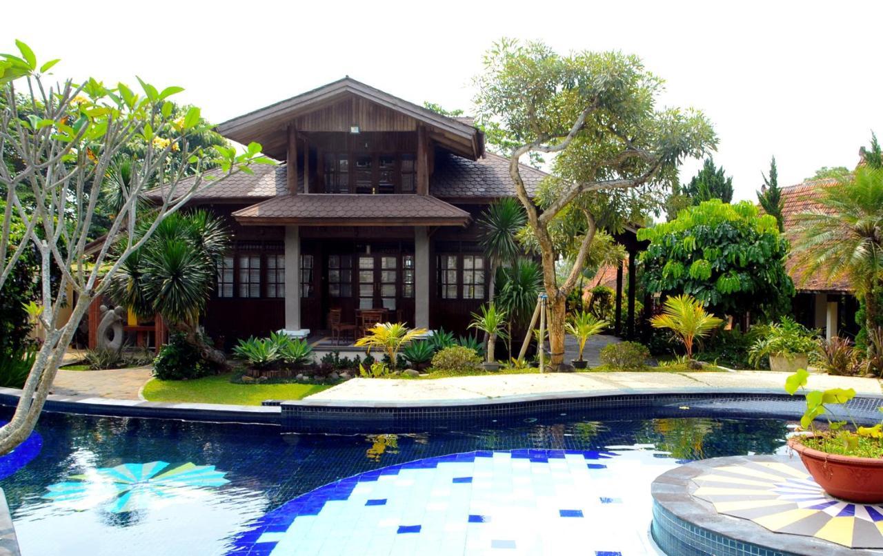 The Village Resort Bogor Eksteriør bilde