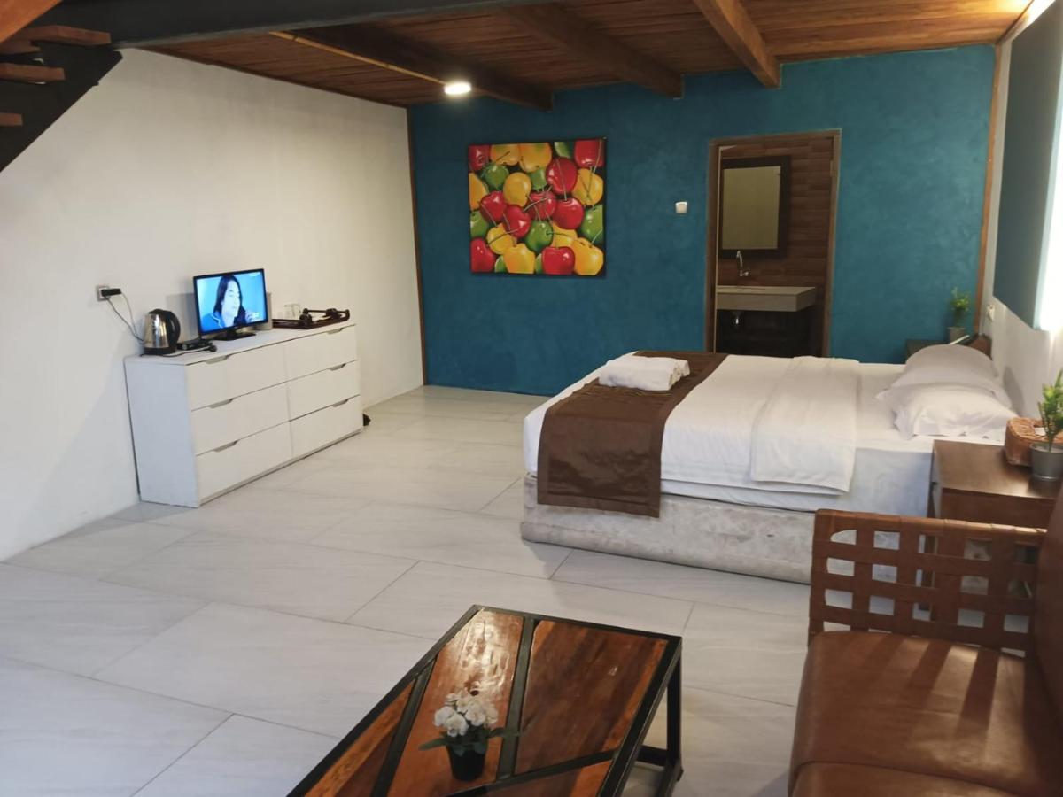 The Village Resort Bogor Eksteriør bilde