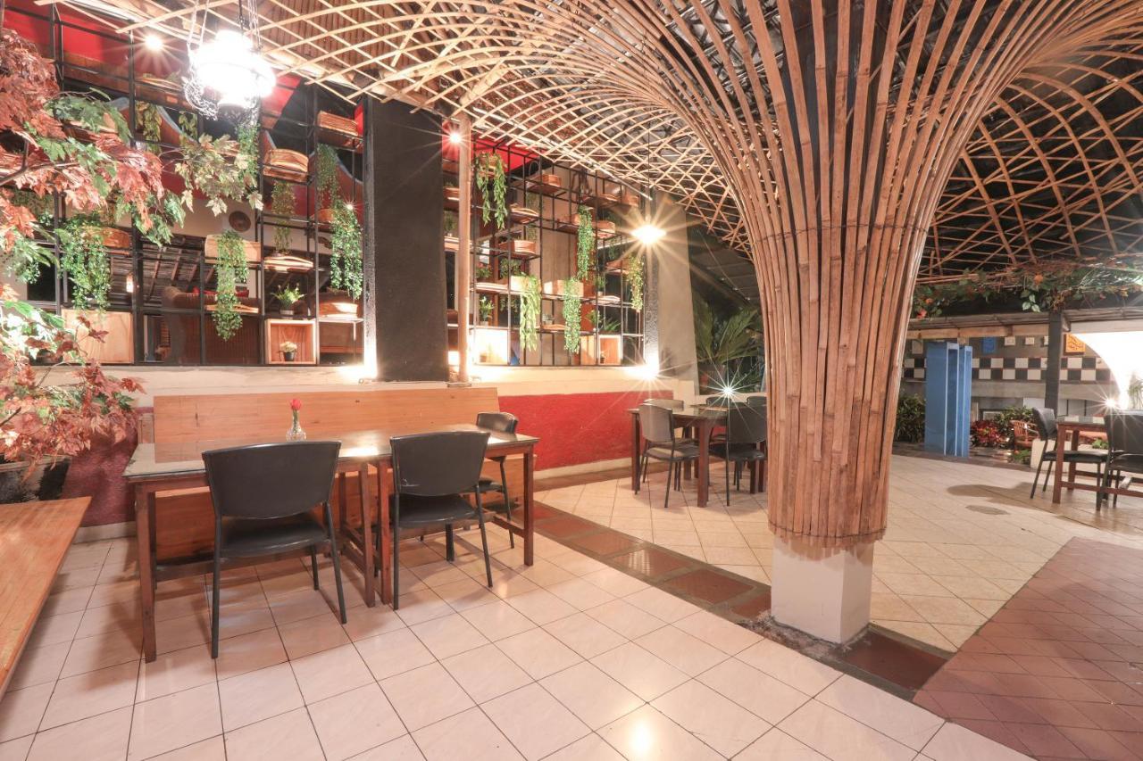 The Village Resort Bogor Eksteriør bilde