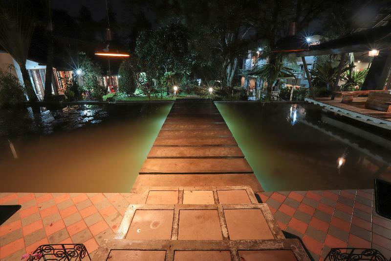 The Village Resort Bogor Eksteriør bilde